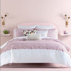 NWT Gorgeous Kate Spade Carnation Duvet + Sham (King) - Spring is Here!!